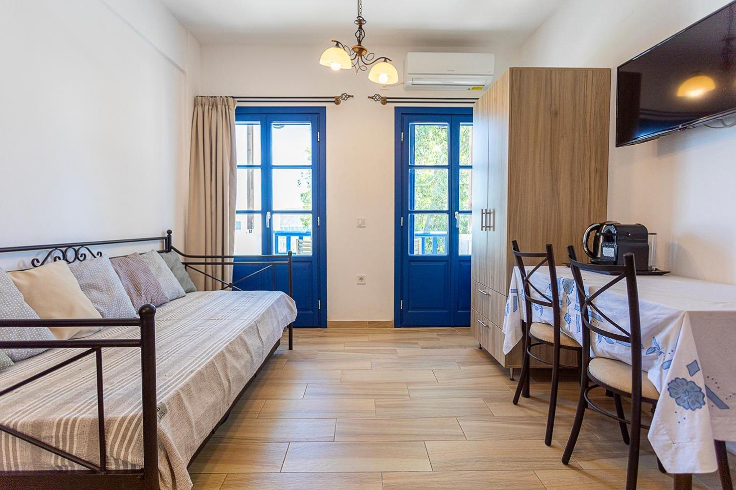 Almiriki Serifos Livadakia Buitenkant foto